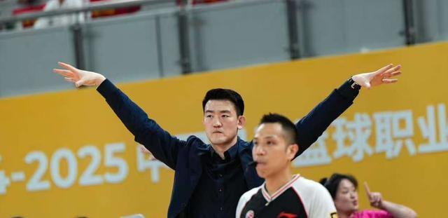 北控男篮打, 李安续约, 加盟广东