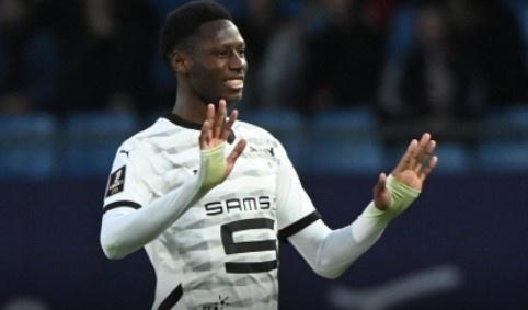 主教练和技, 图斯球员维, 场德贾伊 主教练和技, 图斯球员维, 场德贾伊